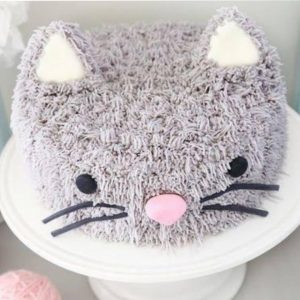 Pastel ronroneador con sabores clásicos